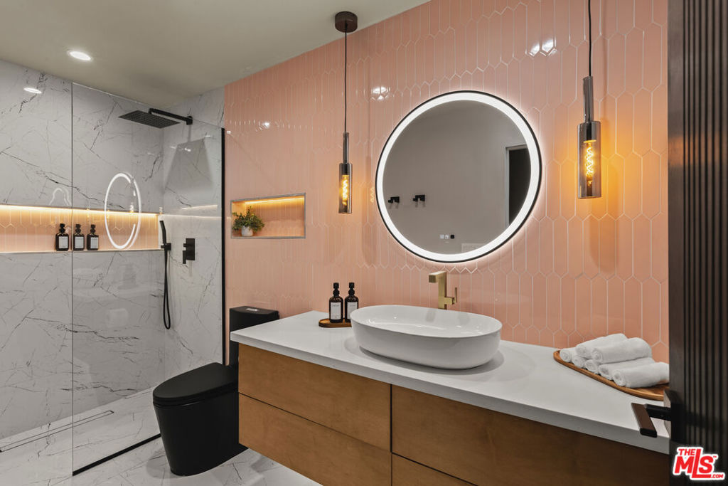 MLS #25614857 image #18