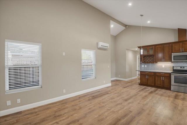 Image 31 of 67 For 2604 Sierra Vista Court