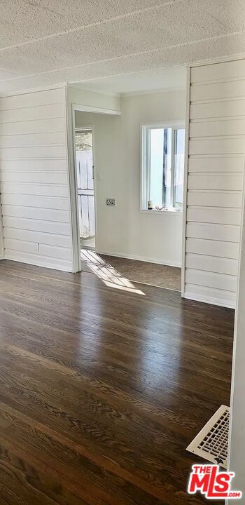 3734 Sawtelle Boulevard, Los Angeles CA: https://media.crmls.org/mediaz/87c15f63-9169-4e66-8d43-7df12b190d44.jpg