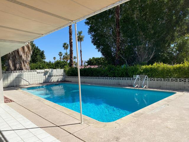 48190 Birdie Way, Palm Desert CA: https://media.crmls.org/mediaz/87c38e7f-4419-409d-bf26-c88afbce9dfe.jpg