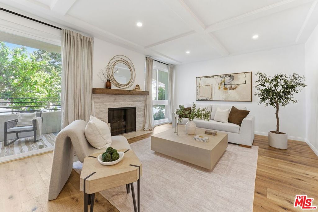 1909 Pelham Avenue #111