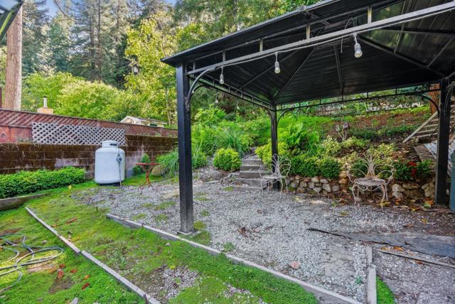 186 Saint Bernard Street, Santa Cruz CA: https://media.crmls.org/mediaz/87c3a31e-54d9-42b5-a1ee-1ff546c713e0.jpg