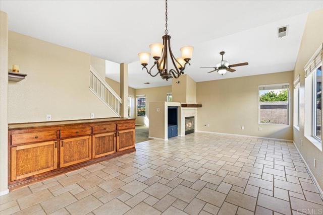 Detail Gallery Image 8 of 41 For 2268 Poppy Hills Dr, Chula Vista,  CA 91915 - 3 Beds | 2/1 Baths