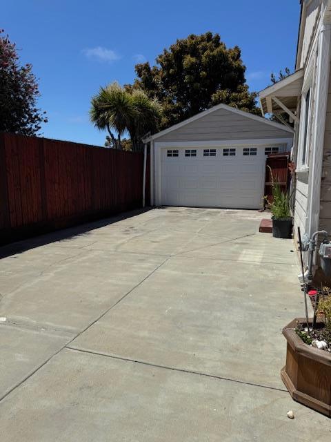 129 Rodeo Avenue, Salinas CA: https://media.crmls.org/mediaz/87c3e55c-3a55-419b-8422-0e1cf39bef53.jpg