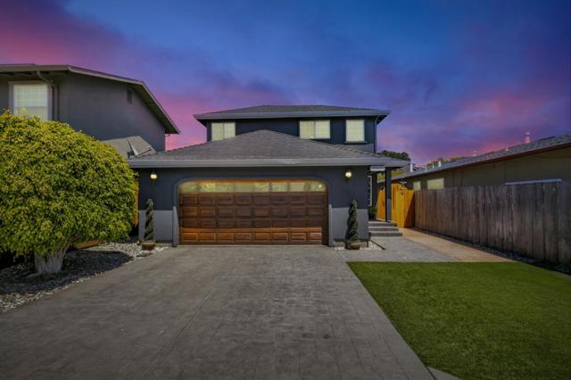 1740 47th Avenue, Capitola CA: https://media.crmls.org/mediaz/87c48d56-a28f-4021-adba-3d0fa887cc1f.jpg