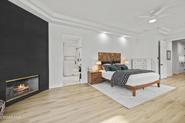 911 Vivian Circle, Newbury Park CA: https://media.crmls.org/mediaz/87c5a691-5819-4933-aa20-dc6e1b65e2b7.jpg