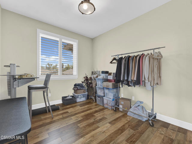 3865 Briar Ridge Court, Newbury Park CA: https://media.crmls.org/mediaz/87c5ae2d-c336-4298-8e6e-52ef20e2cc13.jpg