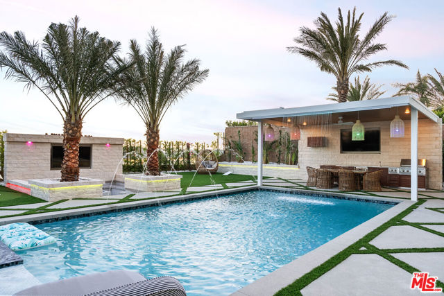20216 W Albion Way, Porter Ranch CA: https://media.crmls.org/mediaz/87c6bf7e-1de2-4fa8-a826-1d1d1e7c3a98.jpg