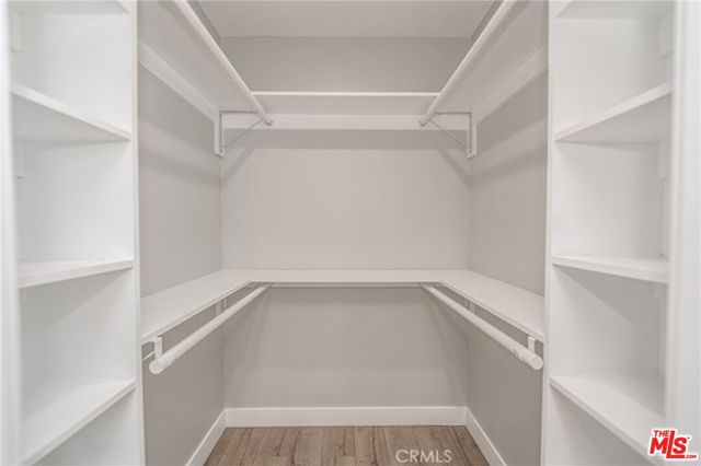 433 W Gage Avenue, Los Angeles CA: https://media.crmls.org/mediaz/87c72b43-9320-4179-b298-906965955d56.jpg