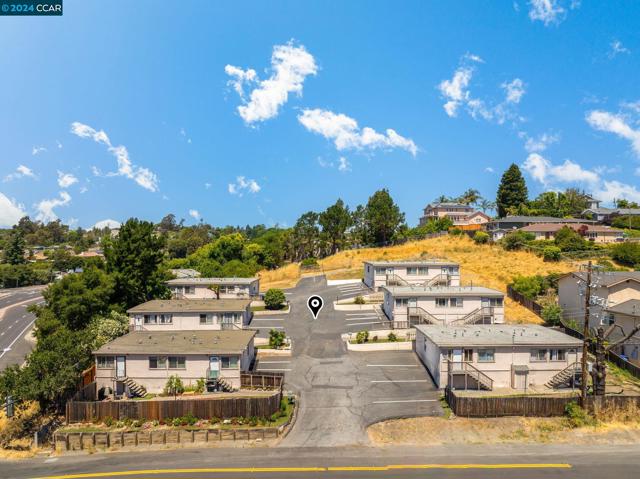 Image 4 of 18 For 5249 Sobrante Ave