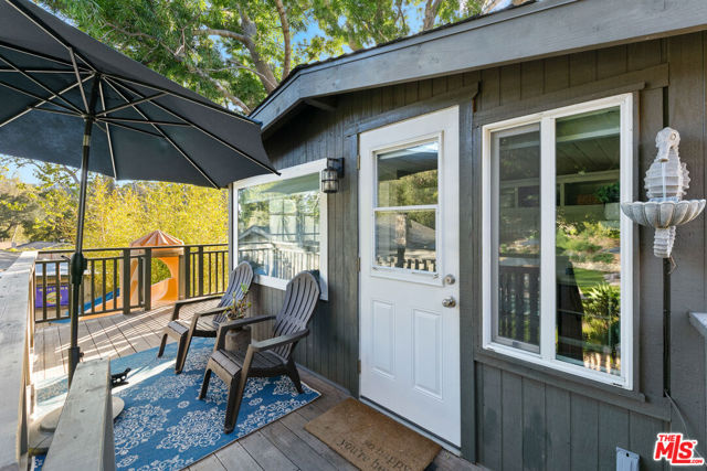 30603 El Sueno Drive, Malibu CA: https://media.crmls.org/mediaz/87c7926d-c73c-4f65-bc27-0a415bc6511d.jpg