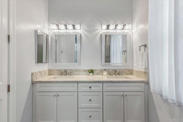 276 Hilltop Drive, Chula Vista CA: https://media.crmls.org/mediaz/87c7ce7d-9957-43cb-abb9-1c16f84e1ffb.jpg