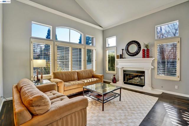 Image 13 of 58 For 36 Savona Ct