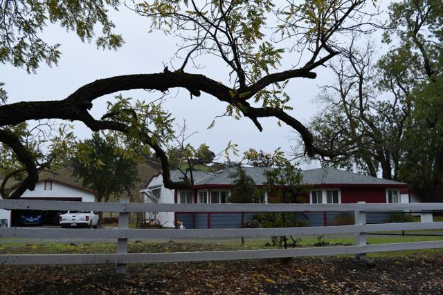 Image 4 of 23 For 1700 Finley Road