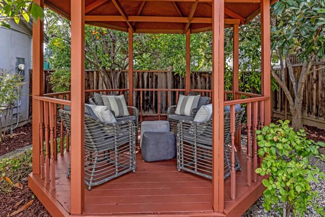 1378 Pritchett Court, Los Altos CA: https://media.crmls.org/mediaz/87c9d42f-1acb-4f60-afbc-3d120fbfbb18.jpg