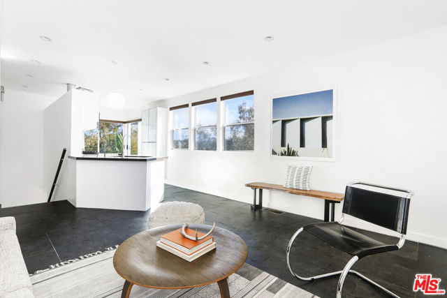 421 Beech Street, Los Angeles CA: https://media.crmls.org/mediaz/87cae6b9-6b08-43a4-b7b5-9a7d62f9996e.jpg