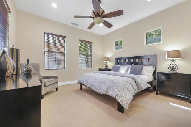 74102 Via Venezia, Palm Desert CA: https://media.crmls.org/mediaz/87cb0d63-a632-4890-ae49-f5255f132c97.jpg