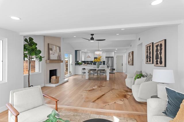 Detail Gallery Image 8 of 47 For 2910 Amulet St, San Diego,  CA 92123 - 4 Beds | 2 Baths