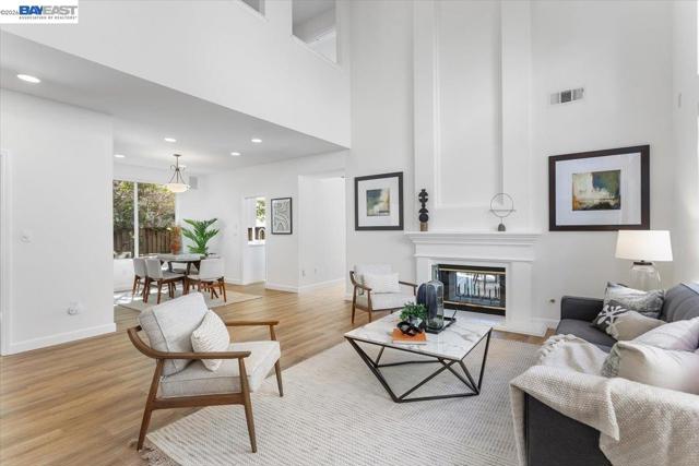 Image 4 of 60 For 7900 Pineville Cir