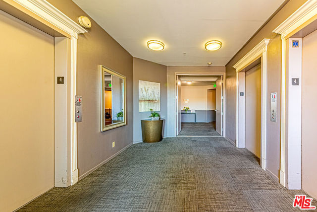 620 S Gramercy Place, Los Angeles CA: https://media.crmls.org/mediaz/87cbf1b8-551b-41e7-a54c-994a307ed4b0.jpg