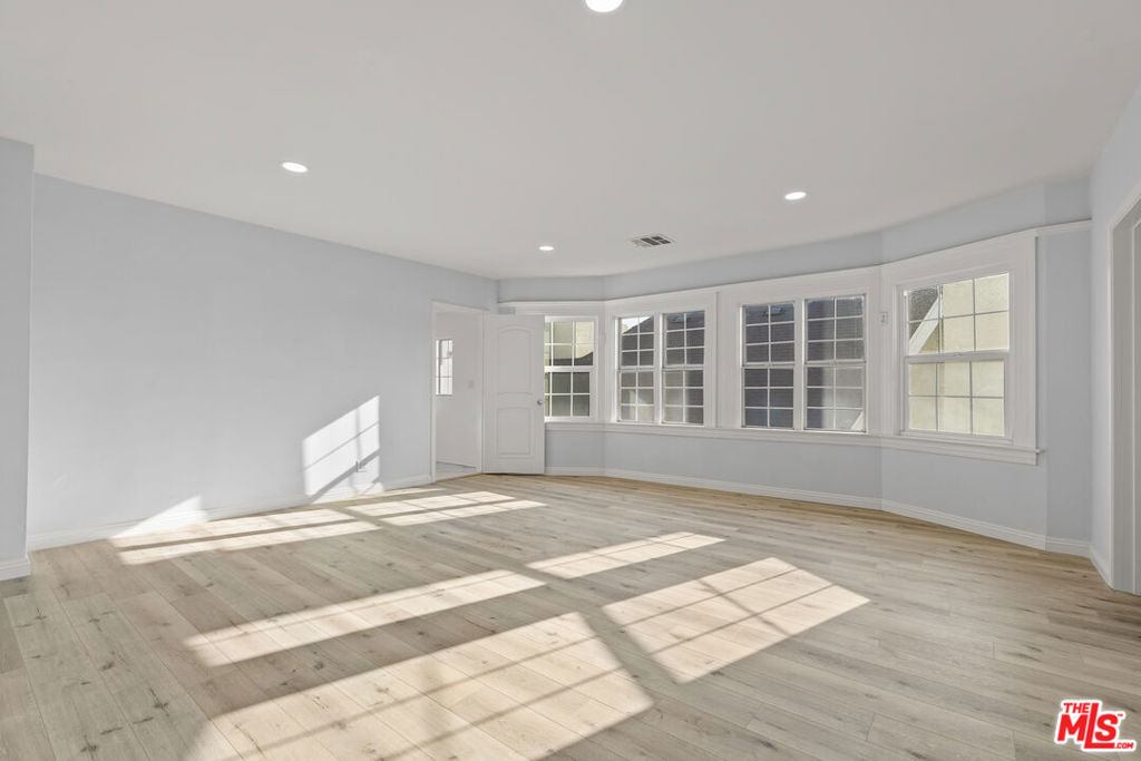 MLS #26853527 image #7