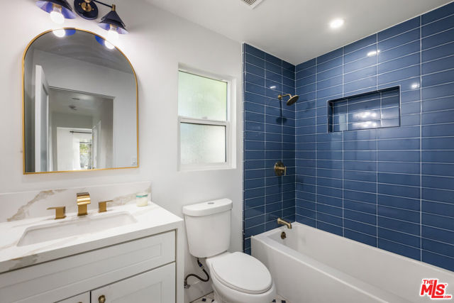 1402 Allesandro Street, Los Angeles CA: https://media.crmls.org/mediaz/87ccfbf3-4cd1-47ee-8b79-1fdb1cfd419d.jpg