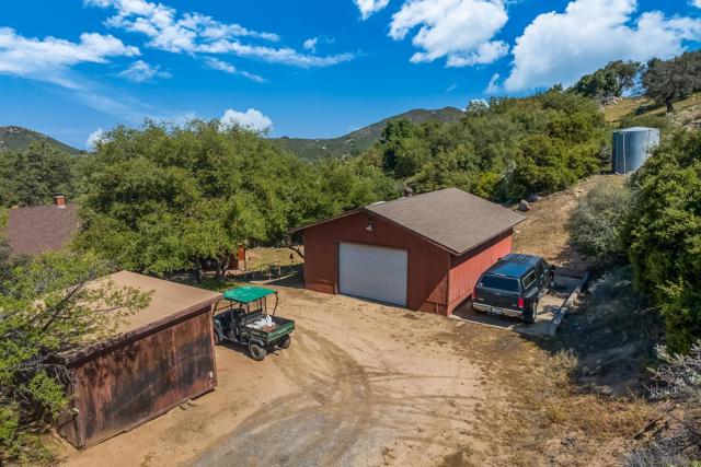 10649 Boulder Creek Rd, Descanso CA: https://media.crmls.org/mediaz/87cd3bbc-db69-465b-b198-4a9a5654879e.jpg