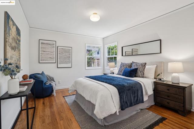 4332 Hyacinth Ave, Oakland CA: https://media.crmls.org/mediaz/87cdaf58-e625-4be4-ad8a-3ac2c7a857e7.jpg