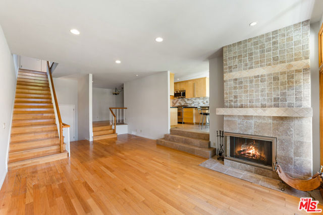 Drew Fenton | 17087 Palisades Circle Pacific Palisades CA | MLS: 7324465