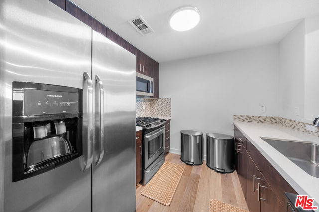 436 S Virgil Avenue, Los Angeles CA: https://media.crmls.org/mediaz/87ce6001-9dc5-43fb-8d9f-83886f118493.jpg