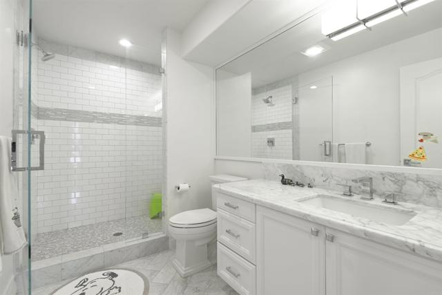 7127 Fay Avenue, La Jolla CA: https://media.crmls.org/mediaz/87ce981d-d663-4ee0-afe8-bf75251eb0d7.jpg