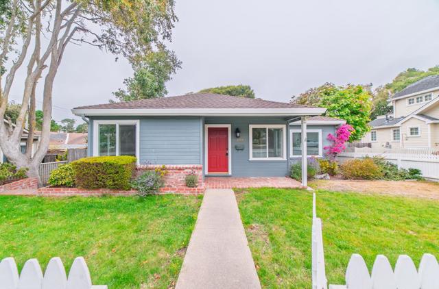 884 Gibson Avenue, Pacific Grove CA: https://media.crmls.org/mediaz/87cf22b7-42e9-480d-b0bb-54915a1e7a13.jpg
