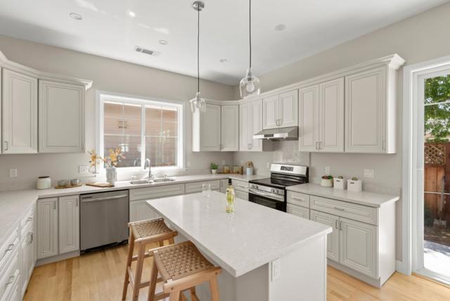 1325 Elam Avenue, Campbell CA: https://media.crmls.org/mediaz/87cf29da-bc1a-433e-8327-831e2d3b7d4f.jpg