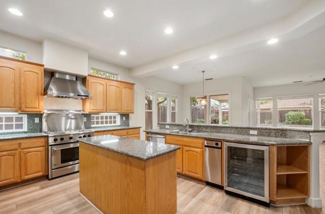 218 Alchemy Way, Napa CA: https://media.crmls.org/mediaz/87cf98ef-8e1d-465f-80f3-2d28ec2589eb.jpg