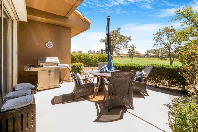 23 Pine Valley Drive, Rancho Mirage CA: https://media.crmls.org/mediaz/87d18381-ccbe-44e0-8e87-010de7067cb0.jpg