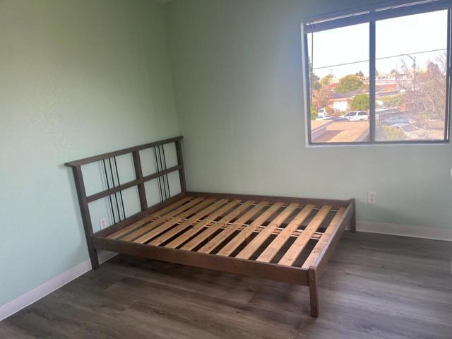 1221 Beacon Avenue, San Mateo CA: https://media.crmls.org/mediaz/87d1a92d-be3d-4a65-ab50-2ad2ae36e9a5.jpg