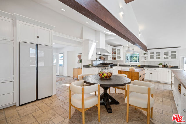 7145 Trask Avenue, Playa del Rey CA: https://media.crmls.org/mediaz/87d20daa-c68f-4bbd-ba36-cbd6e640b6fe.jpg