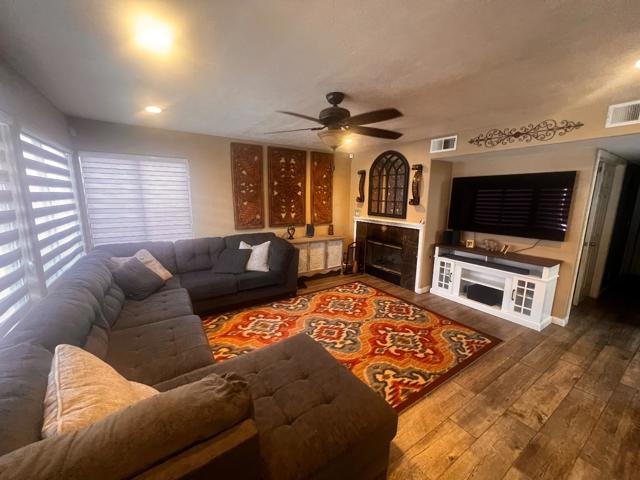 423 Tierra Avenue, Soledad CA: https://media.crmls.org/mediaz/87d3c729-f72b-42ce-af11-bf0c57ac0100.jpg