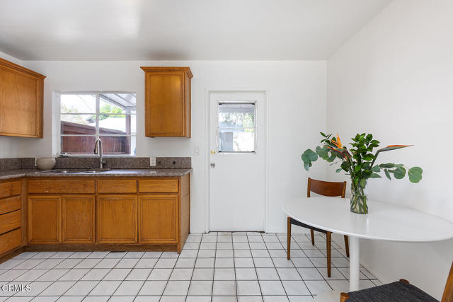 114 S Canyon Boulevard, Monrovia CA: https://media.crmls.org/mediaz/87d59a92-68ca-4d0c-ab16-1e3f5a4c7157.jpg