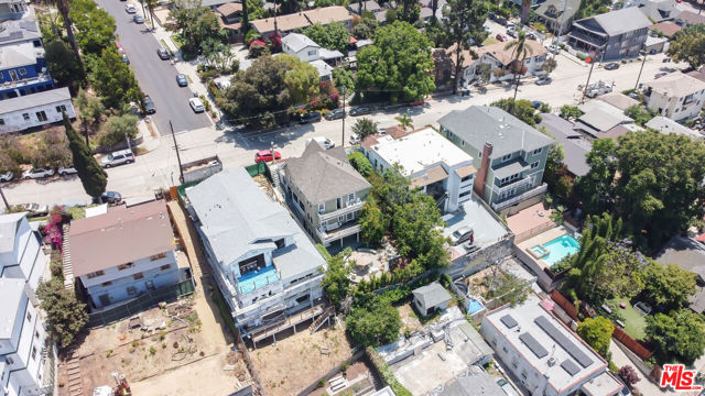 1120 W Edgeware Road, Los Angeles CA: https://media.crmls.org/mediaz/87d5a55d-66ab-4be2-8263-f674073c1457.jpg