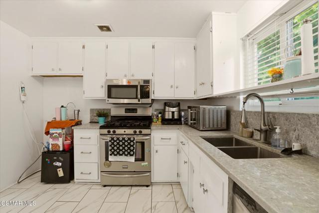 12-HM-2423-Huntington-Ln-Interior 12-HM-2423-Huntington-Ln-Interior