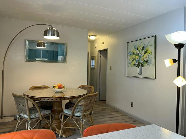 257 Del Mar, Palm Springs CA: https://media.crmls.org/mediaz/87d7bef6-7a76-4324-8599-14298c022a58.jpg