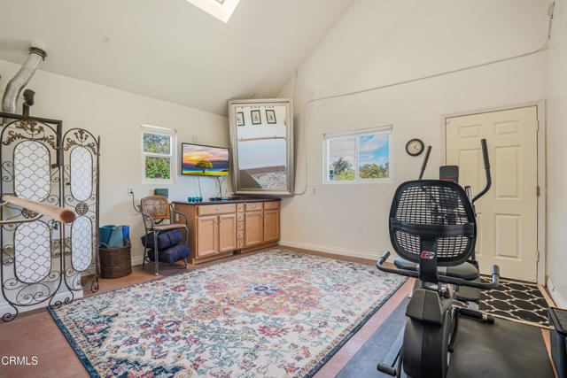 Detail Gallery Image 43 of 75 For 6065 Cielo Vista Ct, Camarillo,  CA 93012 - 6 Beds | 2/1 Baths