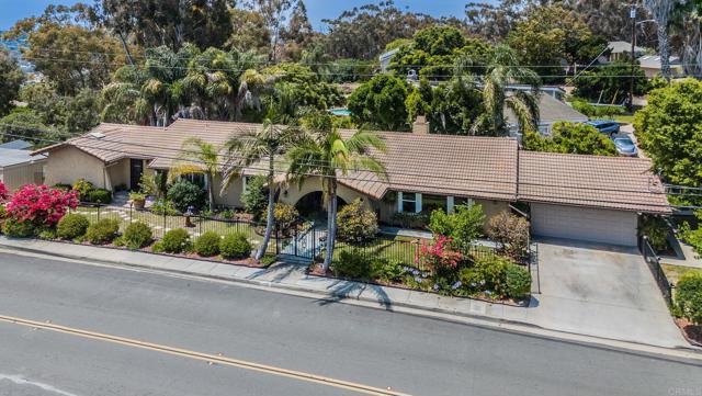 139 Parnassus Circle, Oceanside CA: https://media.crmls.org/mediaz/87d8d759-f412-496b-bbc8-4a71632e7e7d.jpg