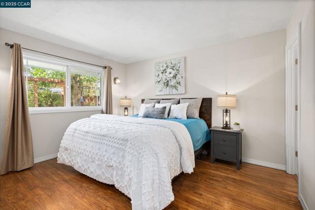 832 San Simeon Dr, Concord CA: https://media.crmls.org/mediaz/87d8ee57-34d2-411e-b0b8-0221bb3435d1.jpg