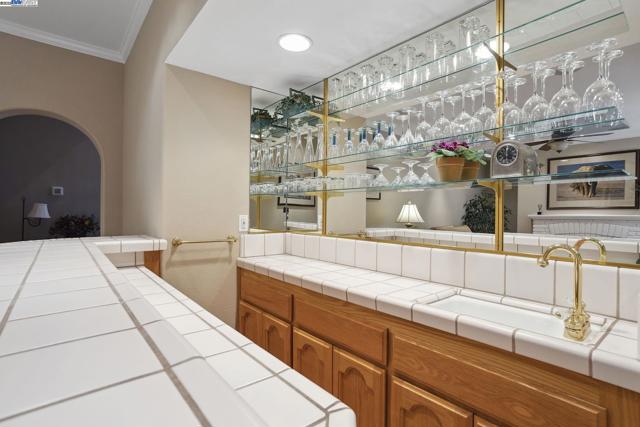 304 AVONDALE LANE, Livermore CA: https://media.crmls.org/mediaz/87d9a10e-b6c8-4e01-9c0a-5fcc073653c0.jpg