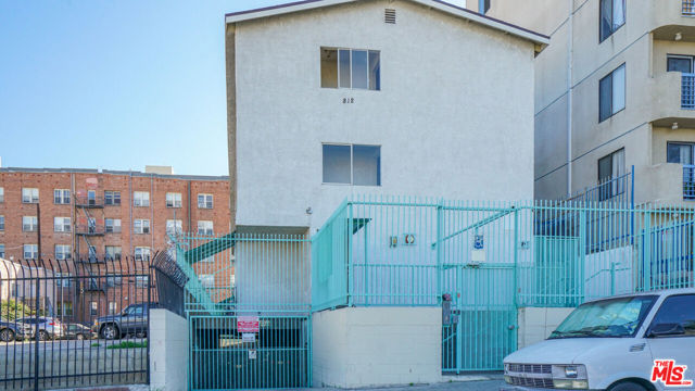 812 S Grand View St, Los Angeles, CA 90057