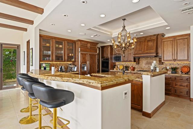 80675 Via Portofino, La Quinta CA: https://media.crmls.org/mediaz/87da7134-6f77-466f-b0cb-492a7b5e9a75.jpg