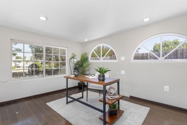 4050 Marian St, La Mesa CA: https://media.crmls.org/mediaz/87da7c37-55f1-42b2-a81b-ce661fb7ff3a.jpg