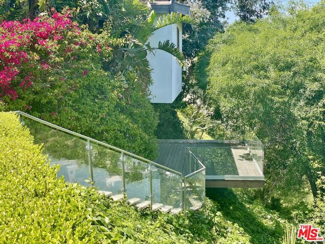 Drew Fenton | 1000 Stradella Road Los Angeles CA | MLS: 7195290